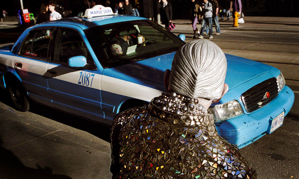 shiny elvis on the move